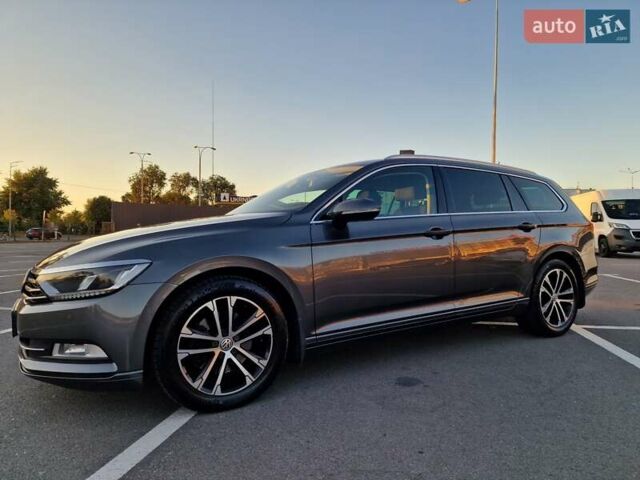 Сірий Фольксваген Пассат, об'ємом двигуна 1.97 л та пробігом 300 тис. км за 14200 $, фото 7 на Automoto.ua