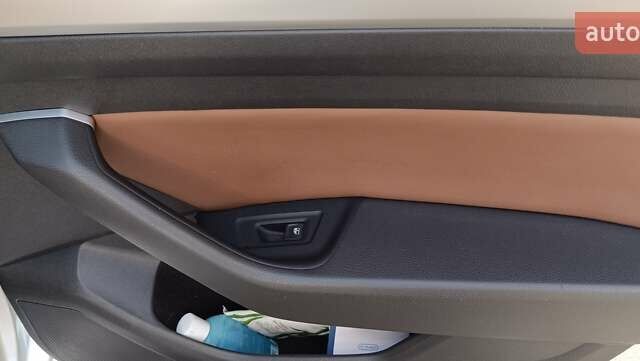 Серый Фольксваген Пассат, объемом двигателя 1.6 л и пробегом 235 тыс. км за 12800 $, фото 82 на Automoto.ua