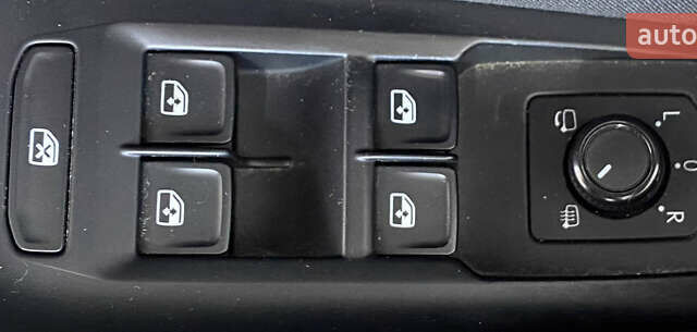 Сірий Фольксваген Пассат, об'ємом двигуна 1.97 л та пробігом 170 тис. км за 15950 $, фото 21 на Automoto.ua