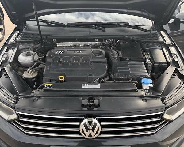 Сірий Фольксваген Пассат, об'ємом двигуна 2 л та пробігом 243 тис. км за 14800 $, фото 11 на Automoto.ua