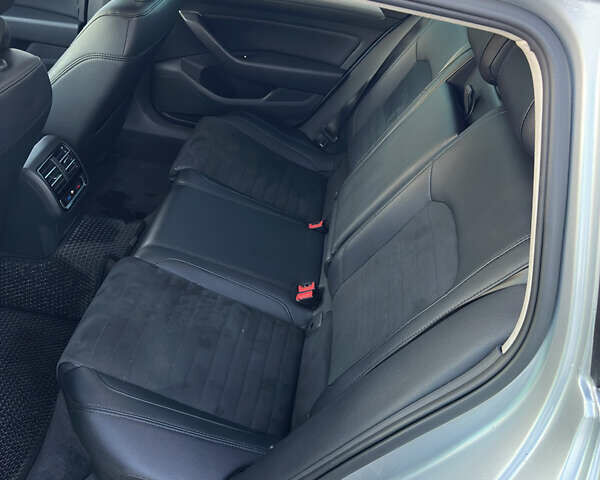 Серый Фольксваген Пассат, объемом двигателя 2 л и пробегом 425 тыс. км за 11500 $, фото 12 на Automoto.ua