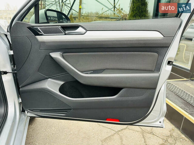 Сірий Фольксваген Пассат, об'ємом двигуна 1.97 л та пробігом 309 тис. км за 13900 $, фото 25 на Automoto.ua