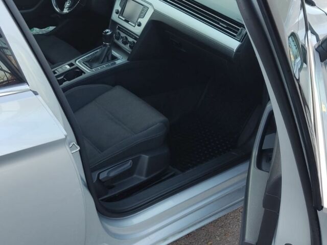 Сірий Фольксваген Пассат, об'ємом двигуна 2 л та пробігом 252 тис. км за 14200 $, фото 10 на Automoto.ua