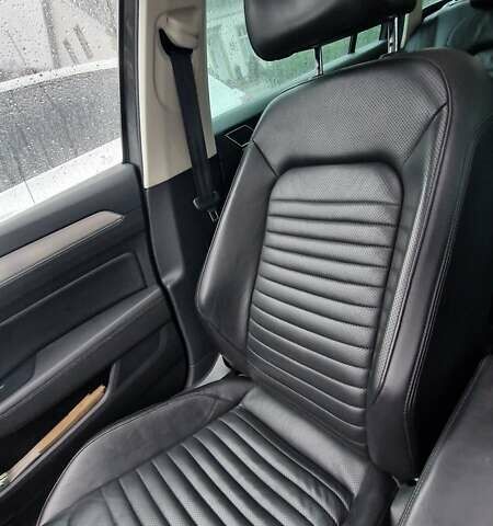 Серый Фольксваген Пассат, объемом двигателя 1.97 л и пробегом 289 тыс. км за 14700 $, фото 2 на Automoto.ua