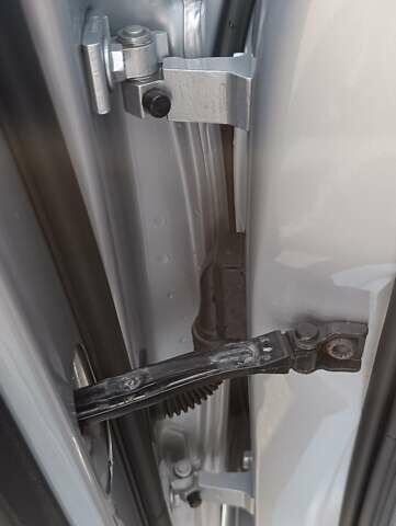 Серый Фольксваген Пассат, объемом двигателя 1.6 л и пробегом 235 тыс. км за 12800 $, фото 38 на Automoto.ua