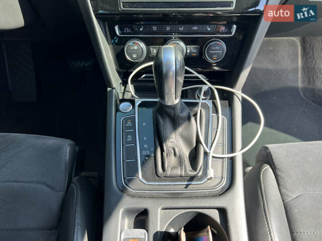 Серый Фольксваген Пассат, объемом двигателя 1.97 л и пробегом 315 тыс. км за 18000 $, фото 36 на Automoto.ua