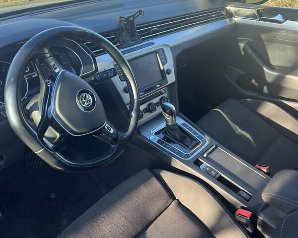 Серый Фольксваген Пассат, объемом двигателя 1.97 л и пробегом 278 тыс. км за 13900 $, фото 47 на Automoto.ua