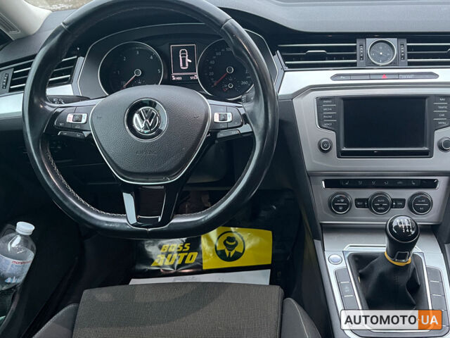 Сірий Фольксваген Пассат, об'ємом двигуна 2 л та пробігом 261 тис. км за 16000 $, фото 14 на Automoto.ua