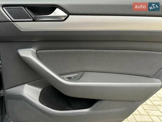 Сірий Фольксваген Пассат, об'ємом двигуна 2 л та пробігом 283 тис. км за 14990 $, фото 19 на Automoto.ua