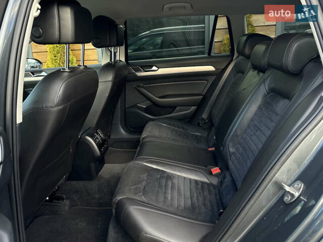 Серый Фольксваген Пассат, объемом двигателя 2 л и пробегом 370 тыс. км за 13999 $, фото 43 на Automoto.ua