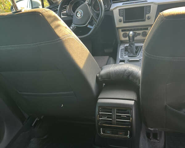 Фольксваген Пассат 2015 в Львове на Automoto.ua Серый Фольксваген Пассат, объемом двигателя 1.97 л и пробегом 315 тыс. км за 13500 $, фото 10 на Automoto.ua