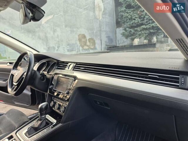 Серый Фольксваген Пассат, объемом двигателя 1.4 л и пробегом 219 тыс. км за 11600 $, фото 23 на Automoto.ua