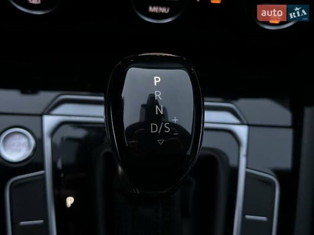 Сірий Фольксваген Пассат, об'ємом двигуна 1.97 л та пробігом 303 тис. км за 16000 $, фото 35 на Automoto.ua