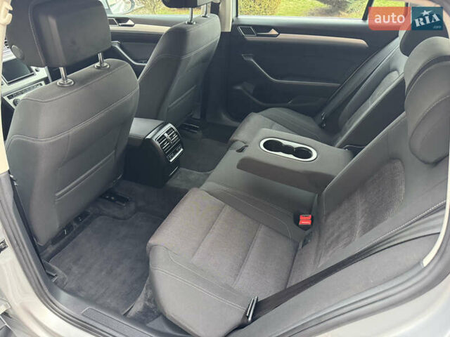 Серый Фольксваген Пассат, объемом двигателя 2 л и пробегом 248 тыс. км за 13750 $, фото 14 на Automoto.ua