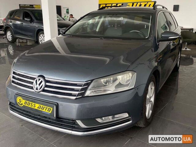 Серый Фольксваген Пассат, объемом двигателя 2 л и пробегом 285 тыс. км за 12500 $, фото 2 на Automoto.ua