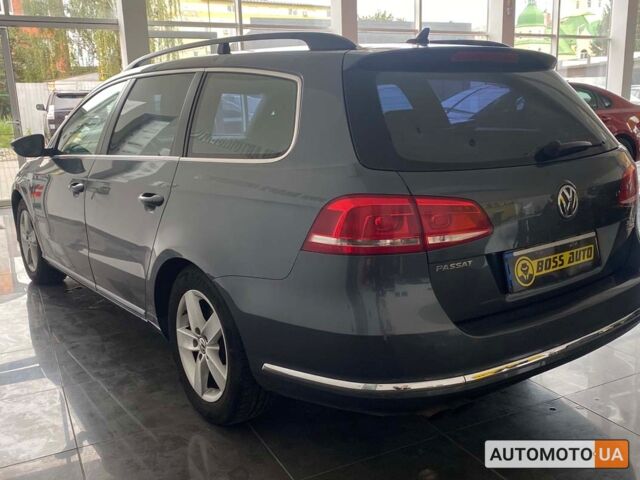Серый Фольксваген Пассат, объемом двигателя 2 л и пробегом 285 тыс. км за 12500 $, фото 4 на Automoto.ua