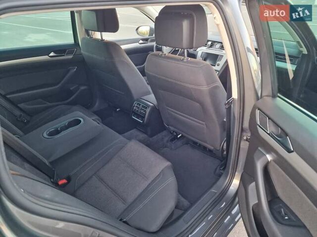 Сірий Фольксваген Пассат, об'ємом двигуна 1.97 л та пробігом 300 тис. км за 14200 $, фото 31 на Automoto.ua