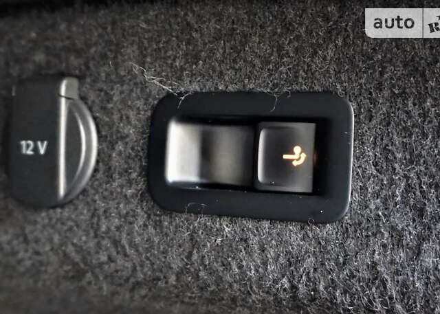 Серый Фольксваген Пассат, объемом двигателя 2 л и пробегом 245 тыс. км за 17995 $, фото 103 на Automoto.ua