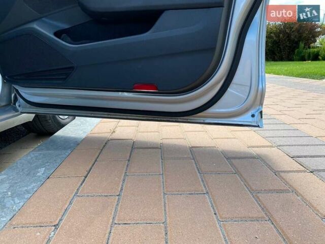 Серый Фольксваген Пассат, объемом двигателя 1.97 л и пробегом 292 тыс. км за 13400 $, фото 13 на Automoto.ua