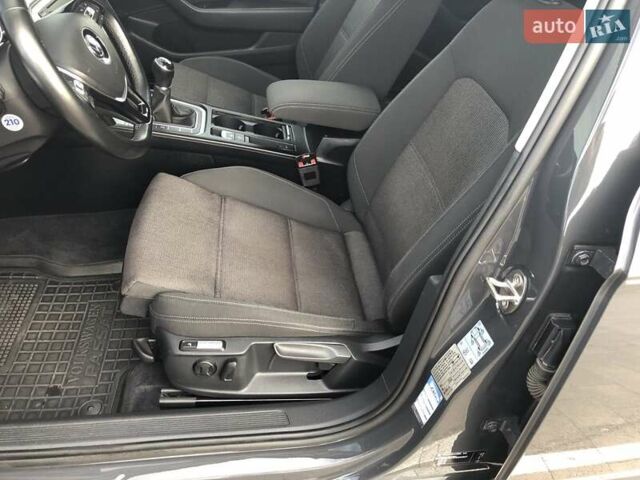 Сірий Фольксваген Пассат, об'ємом двигуна 2 л та пробігом 243 тис. км за 14800 $, фото 20 на Automoto.ua