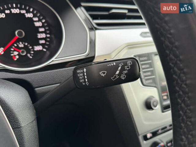 Серый Фольксваген Пассат, объемом двигателя 2 л и пробегом 248 тыс. км за 13750 $, фото 96 на Automoto.ua