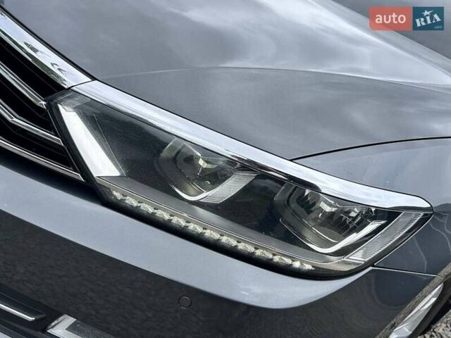 Серый Фольксваген Пассат, объемом двигателя 1.97 л и пробегом 334 тыс. км за 13000 $, фото 9 на Automoto.ua