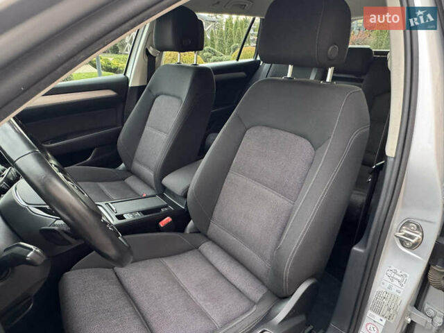 Серый Фольксваген Пассат, объемом двигателя 2 л и пробегом 248 тыс. км за 13750 $, фото 93 на Automoto.ua