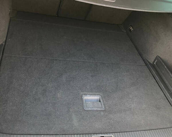 Серый Фольксваген Пассат, объемом двигателя 1.6 л и пробегом 299 тыс. км за 14250 $, фото 14 на Automoto.ua