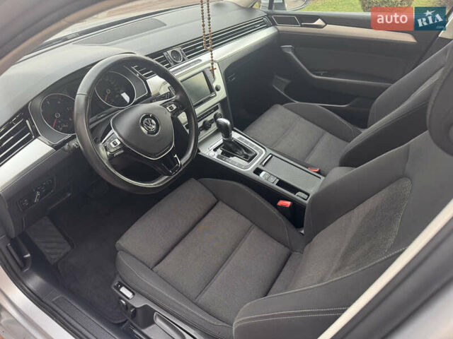 Серый Фольксваген Пассат, объемом двигателя 2 л и пробегом 248 тыс. км за 13750 $, фото 10 на Automoto.ua