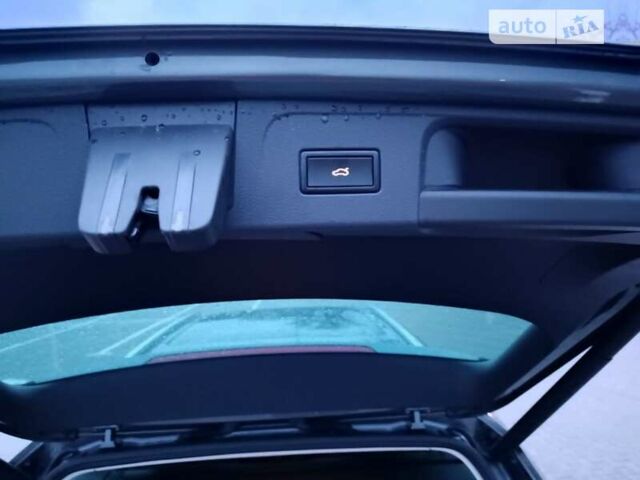 Серый Фольксваген Пассат, объемом двигателя 1.97 л и пробегом 229 тыс. км за 18900 $, фото 24 на Automoto.ua