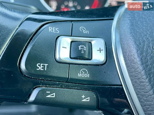 Серый Фольксваген Пассат, объемом двигателя 1.97 л и пробегом 278 тыс. км за 13900 $, фото 32 на Automoto.ua