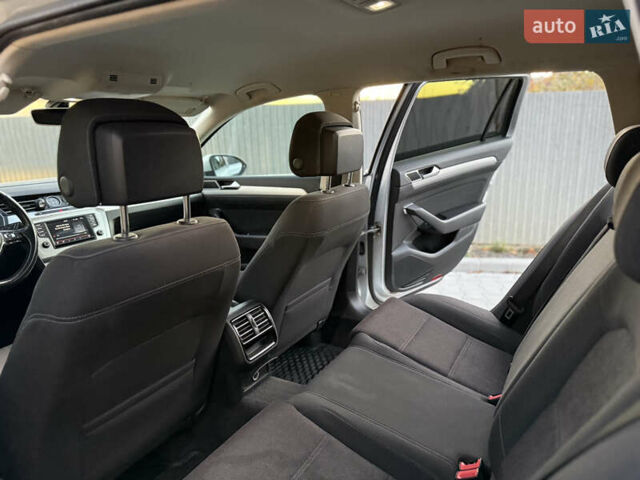 Серый Фольксваген Пассат, объемом двигателя 2 л и пробегом 256 тыс. км за 12800 $, фото 19 на Automoto.ua