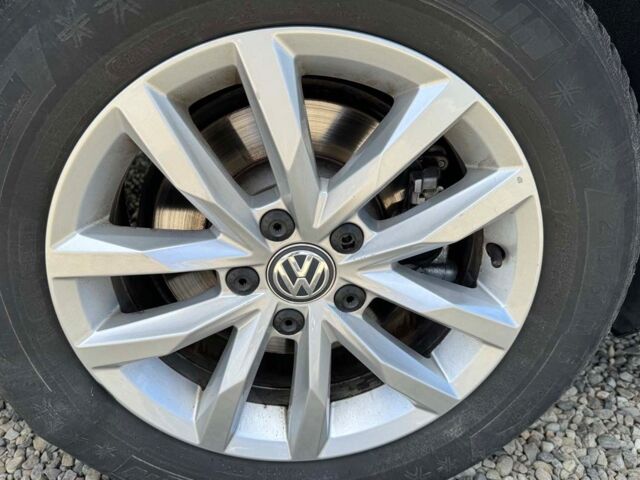 Серый Фольксваген Пассат, объемом двигателя 2 л и пробегом 290 тыс. км за 13999 $, фото 23 на Automoto.ua