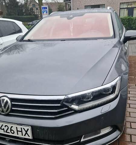 Серый Фольксваген Пассат, объемом двигателя 1.97 л и пробегом 289 тыс. км за 14700 $, фото 6 на Automoto.ua