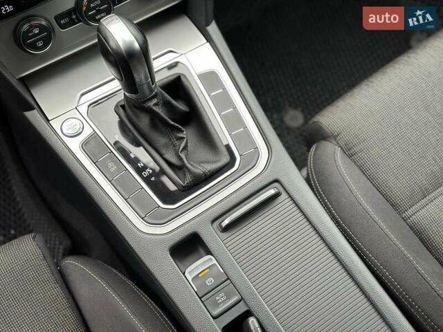Сірий Фольксваген Пассат, об'ємом двигуна 2 л та пробігом 283 тис. км за 14990 $, фото 27 на Automoto.ua