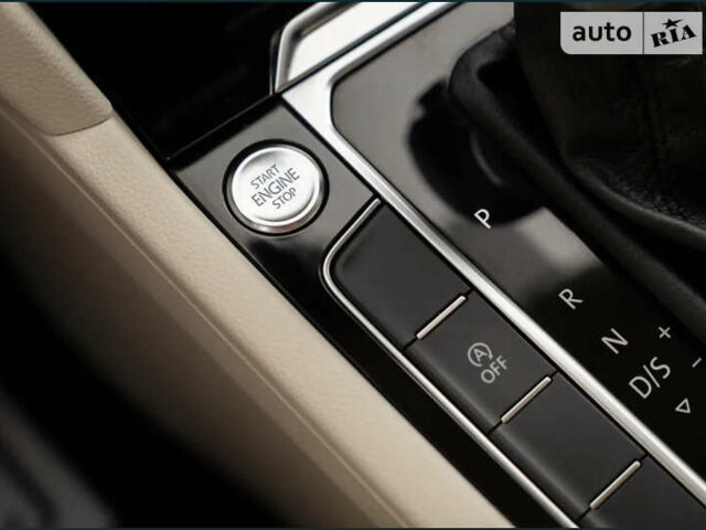 Серый Фольксваген Пассат, объемом двигателя 2 л и пробегом 245 тыс. км за 17995 $, фото 105 на Automoto.ua