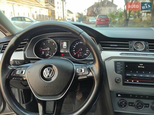 Сірий Фольксваген Пассат, об'ємом двигуна 1.6 л та пробігом 216 тис. км за 14800 $, фото 3 на Automoto.ua