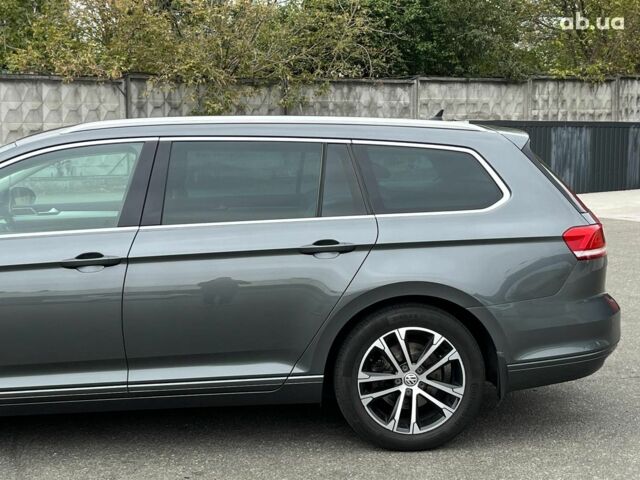 Серый Фольксваген Пассат, объемом двигателя 2 л и пробегом 300 тыс. км за 15390 $, фото 6 на Automoto.ua
