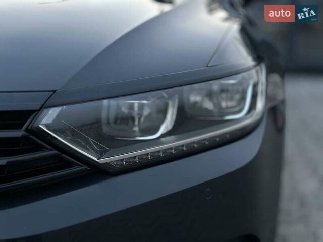 Сірий Фольксваген Пассат, об'ємом двигуна 1.97 л та пробігом 303 тис. км за 16000 $, фото 4 на Automoto.ua