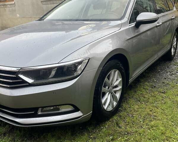 Серый Фольксваген Пассат, объемом двигателя 1.97 л и пробегом 329 тыс. км за 15000 $, фото 1 на Automoto.ua