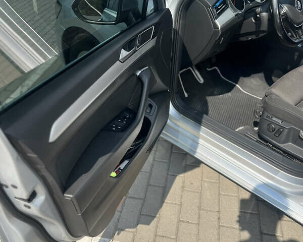 Сірий Фольксваген Пассат, об'ємом двигуна 1.97 л та пробігом 285 тис. км за 14500 $, фото 13 на Automoto.ua