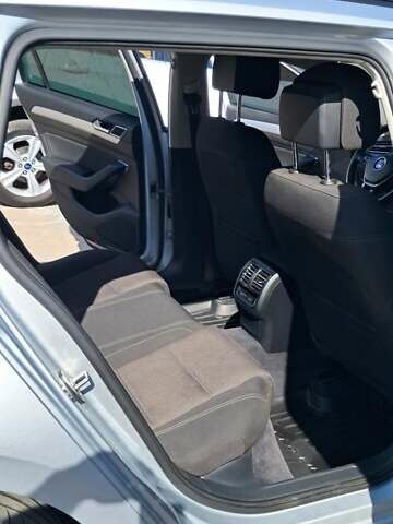 Серый Фольксваген Пассат, объемом двигателя 1.97 л и пробегом 328 тыс. км за 13900 $, фото 35 на Automoto.ua