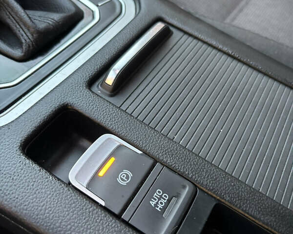 Сірий Фольксваген Пассат, об'ємом двигуна 1.97 л та пробігом 260 тис. км за 14499 $, фото 22 на Automoto.ua