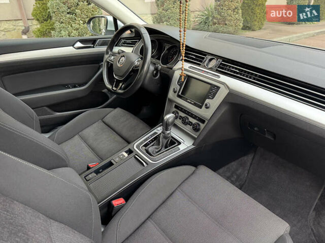 Серый Фольксваген Пассат, объемом двигателя 2 л и пробегом 248 тыс. км за 13750 $, фото 109 на Automoto.ua