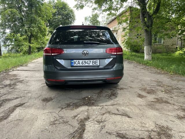 Серый Фольксваген Пассат, объемом двигателя 1.6 л и пробегом 320 тыс. км за 11700 $, фото 7 на Automoto.ua