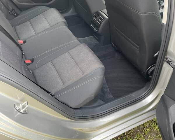 Серый Фольксваген Пассат, объемом двигателя 1.97 л и пробегом 329 тыс. км за 15000 $, фото 8 на Automoto.ua