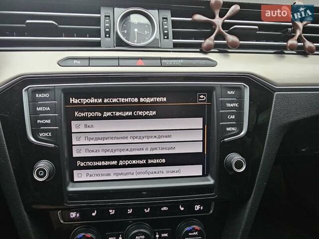 Сірий Фольксваген Пассат, об'ємом двигуна 1.6 л та пробігом 240 тис. км за 14000 $, фото 34 на Automoto.ua