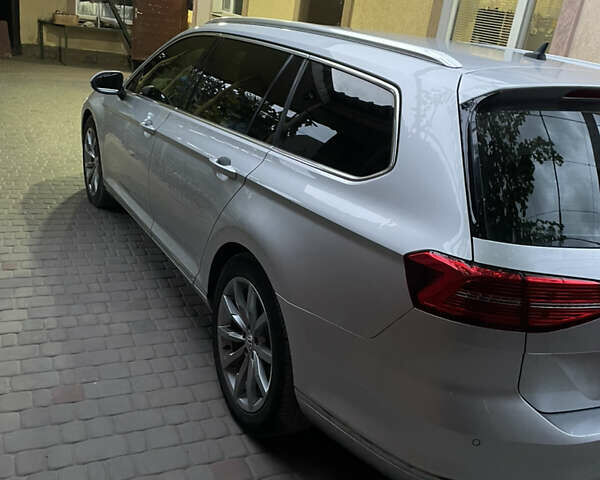 Серый Фольксваген Пассат, объемом двигателя 1.97 л и пробегом 326 тыс. км за 15999 $, фото 27 на Automoto.ua