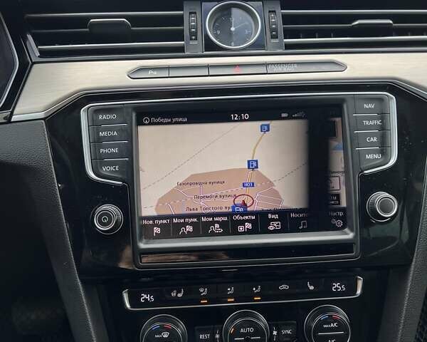 Серый Фольксваген Пассат, объемом двигателя 1.6 л и пробегом 278 тыс. км за 13300 $, фото 23 на Automoto.ua