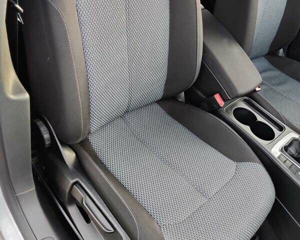 Серый Фольксваген Пассат, объемом двигателя 1.6 л и пробегом 270 тыс. км за 9600 $, фото 23 на Automoto.ua